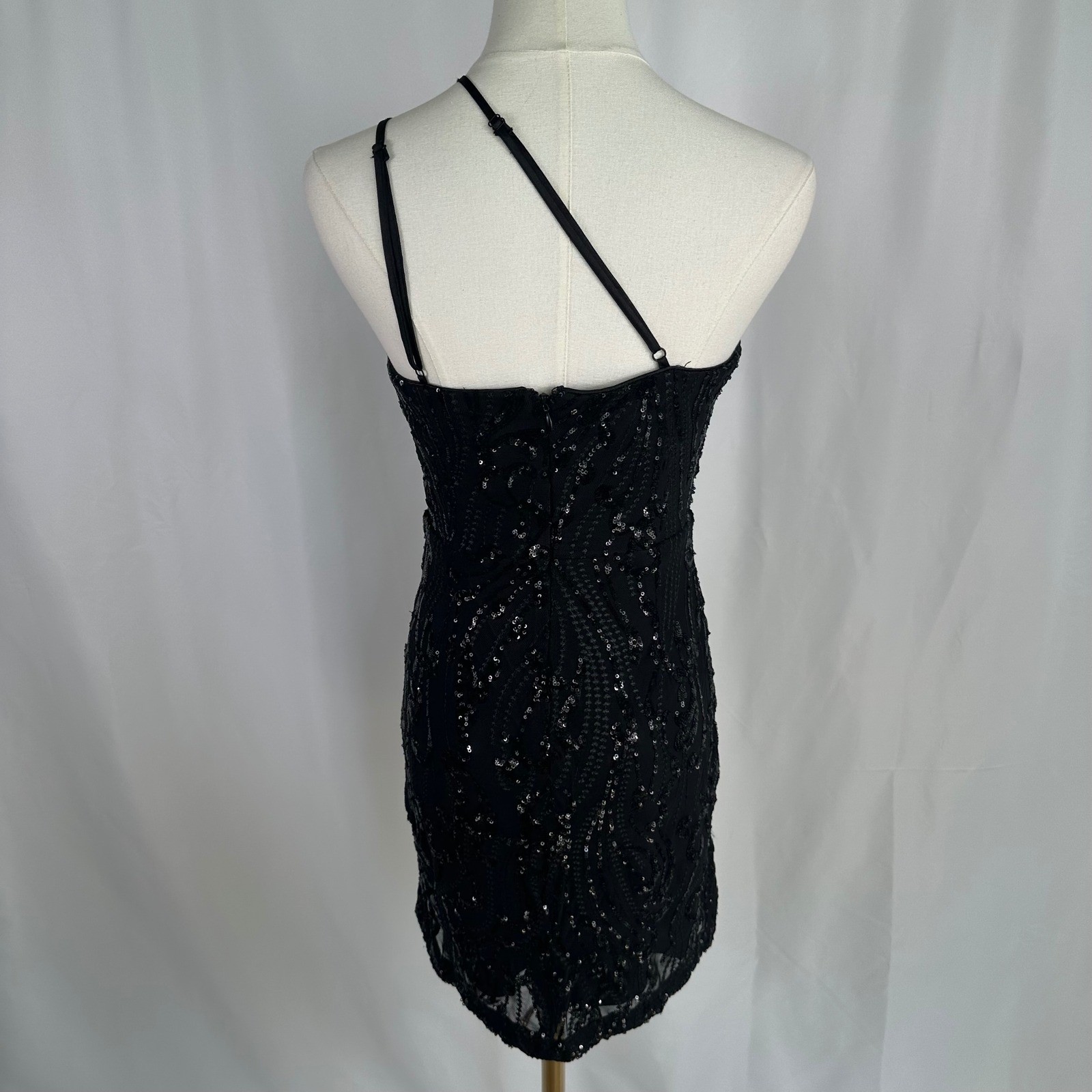 Lulus Black Sequin One Shoulder Mini Dress Womens Size M Bodycon Cocktail Slit
