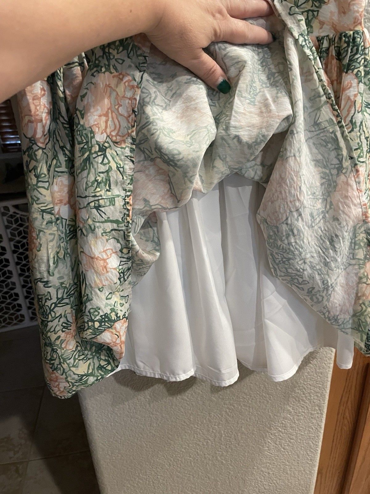 Hello Molly Green & Pink Floral Plunging Ruffle Mini Dress – Size L (US 8)