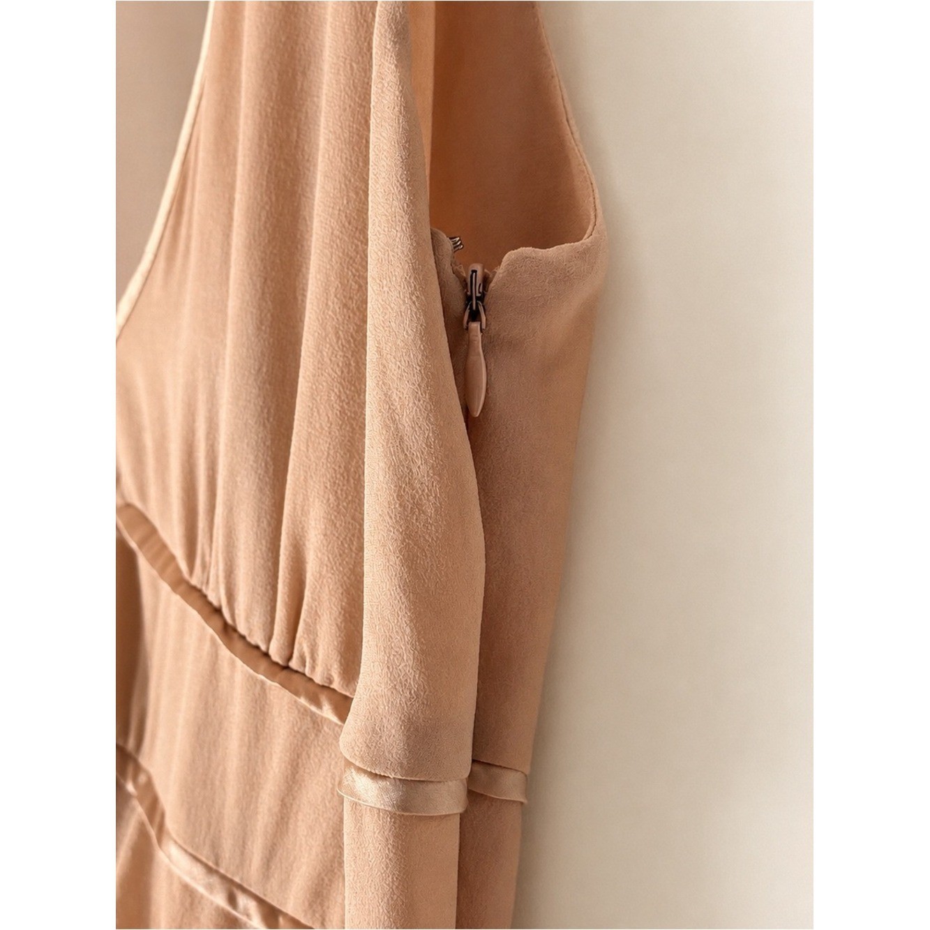 Max and Cleo 100% Silk Rosewood Blush Pink Tiered Ruffle Midi Dress Size 2 NWT