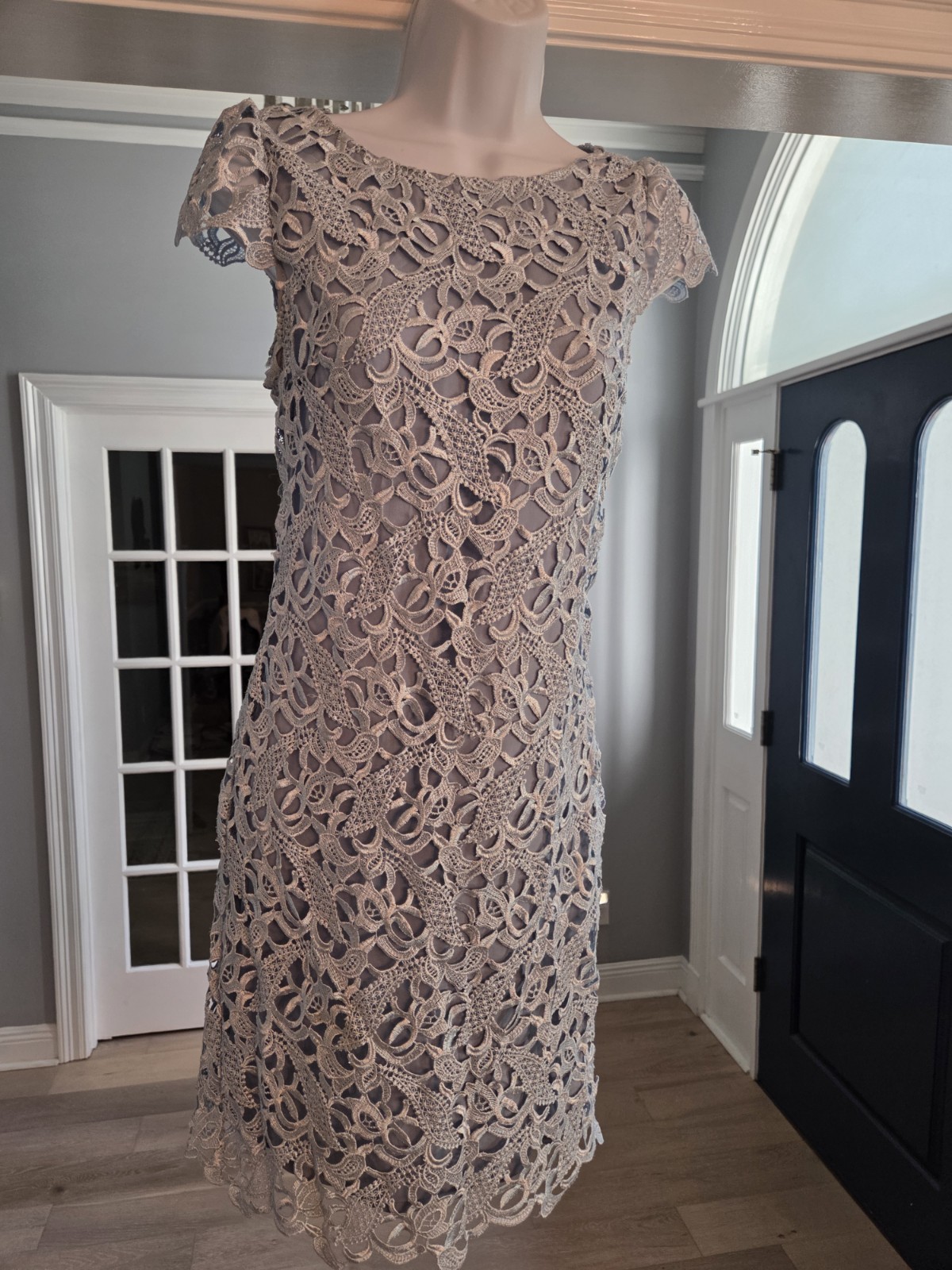 Alice + Olivia Blue Lace Open Back Mini Dress – Sz 4