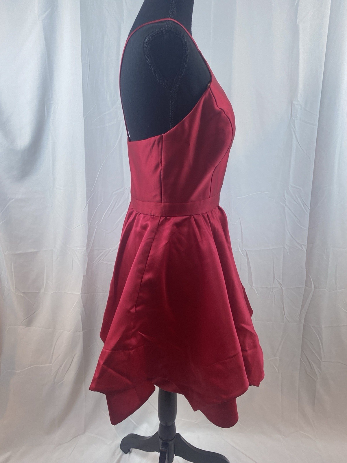 Blondie Nites Juniors Size 9 Red Y Neck Red Satin Fit N Flare Mini Dress Pockets