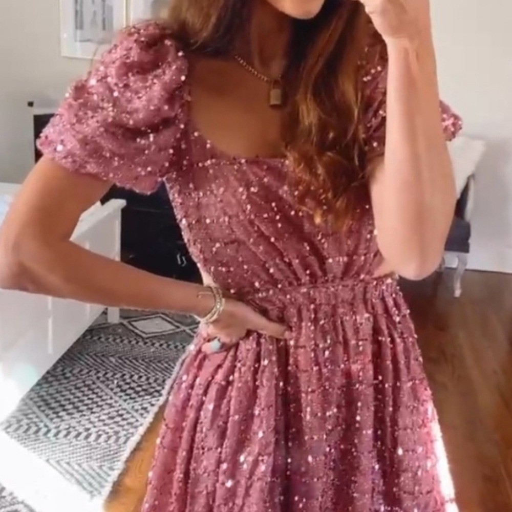 Elliatt Aubree Puff Sleeve Sequin Metallic Midi Dress Size XS