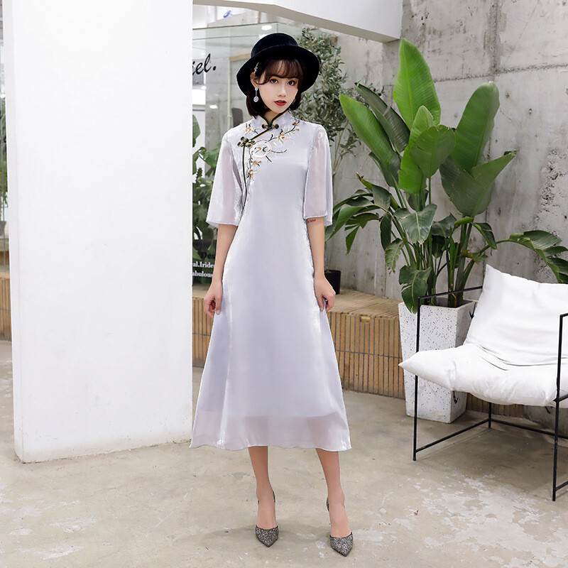Spring/summer Embroidered Cheongsam Women Ethnic Long Cheongsam Qipao Dress