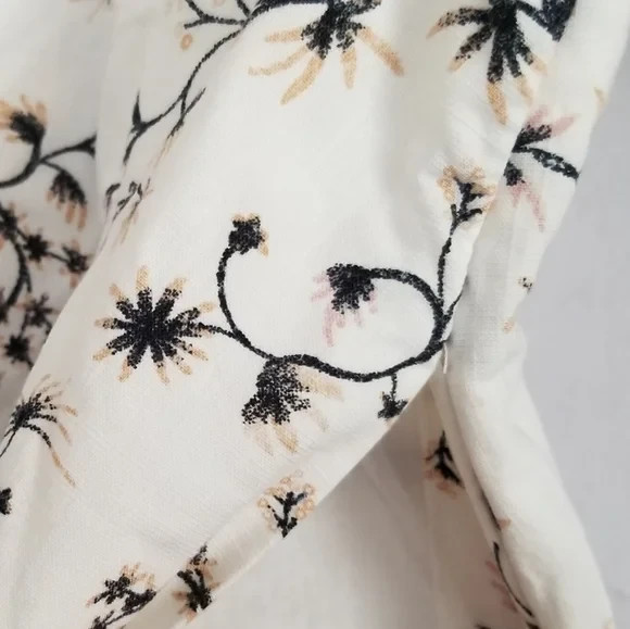 NWT Universal Thread Bell Elbow Mini Floral Dress Size XS