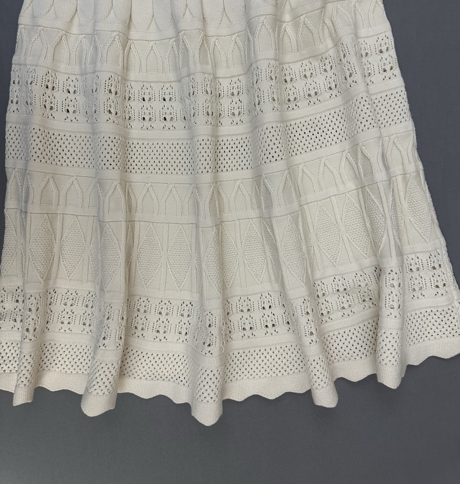 Willow & Wind Cream Rib Knit Scoop Neck Pullover Dress L Scalloped Stretch