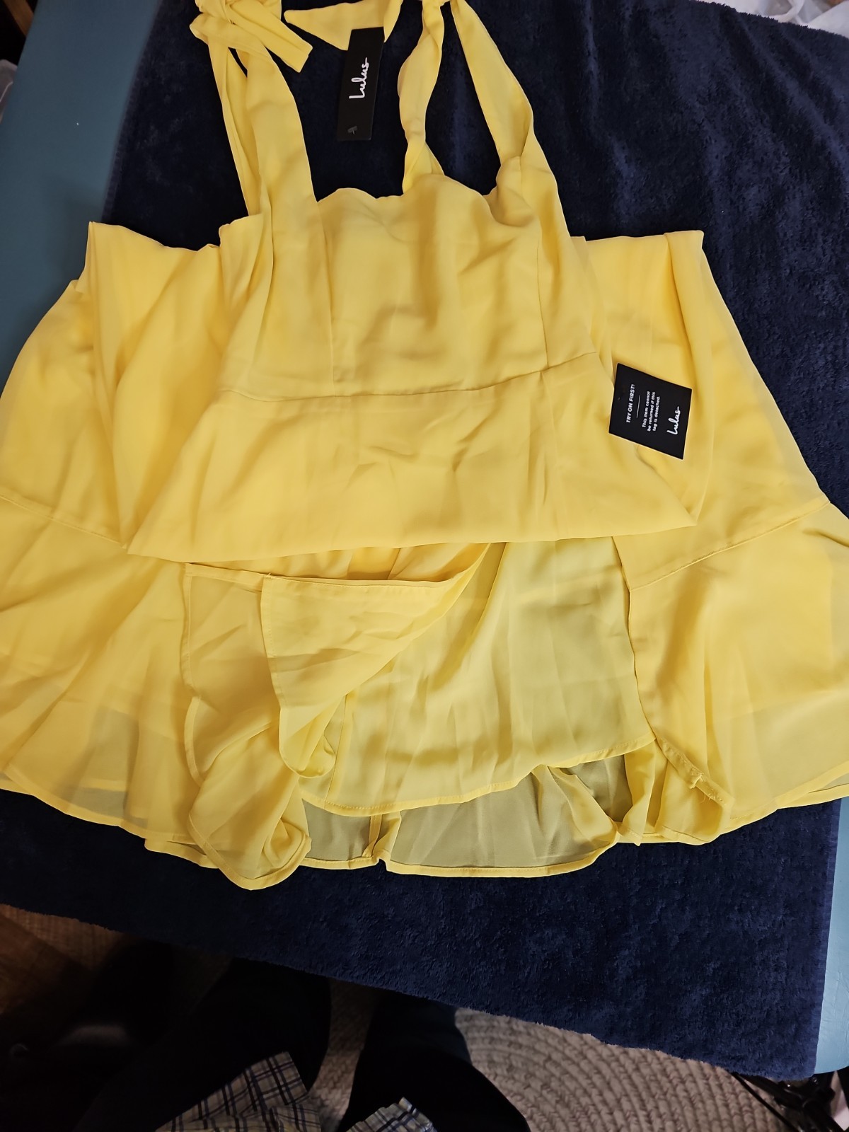 NWT Lulus Summer Invite Yellow Tie Strap Tiered Midi Dress Women’s Small sundres