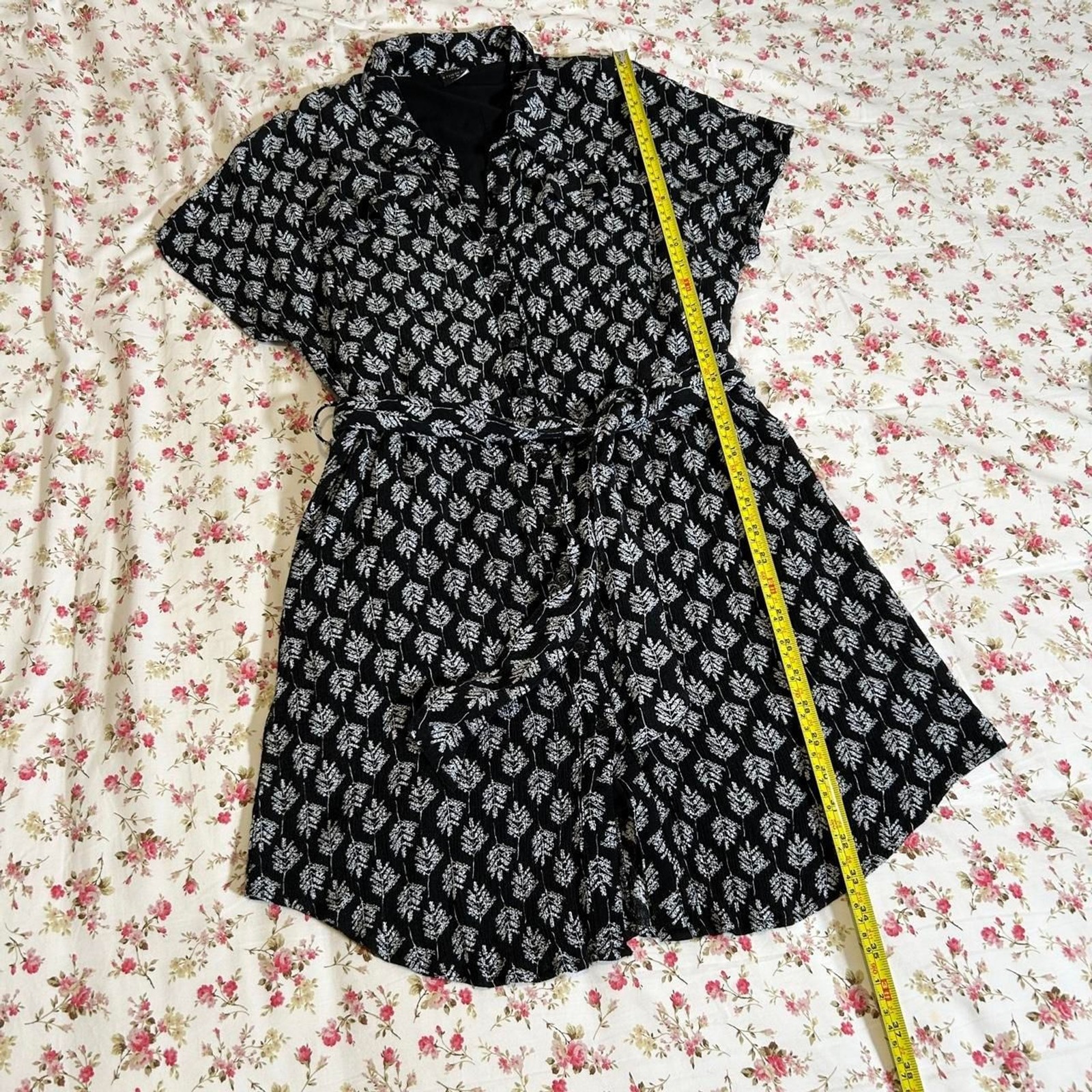 Ethereal black & white leaf print button up dress L