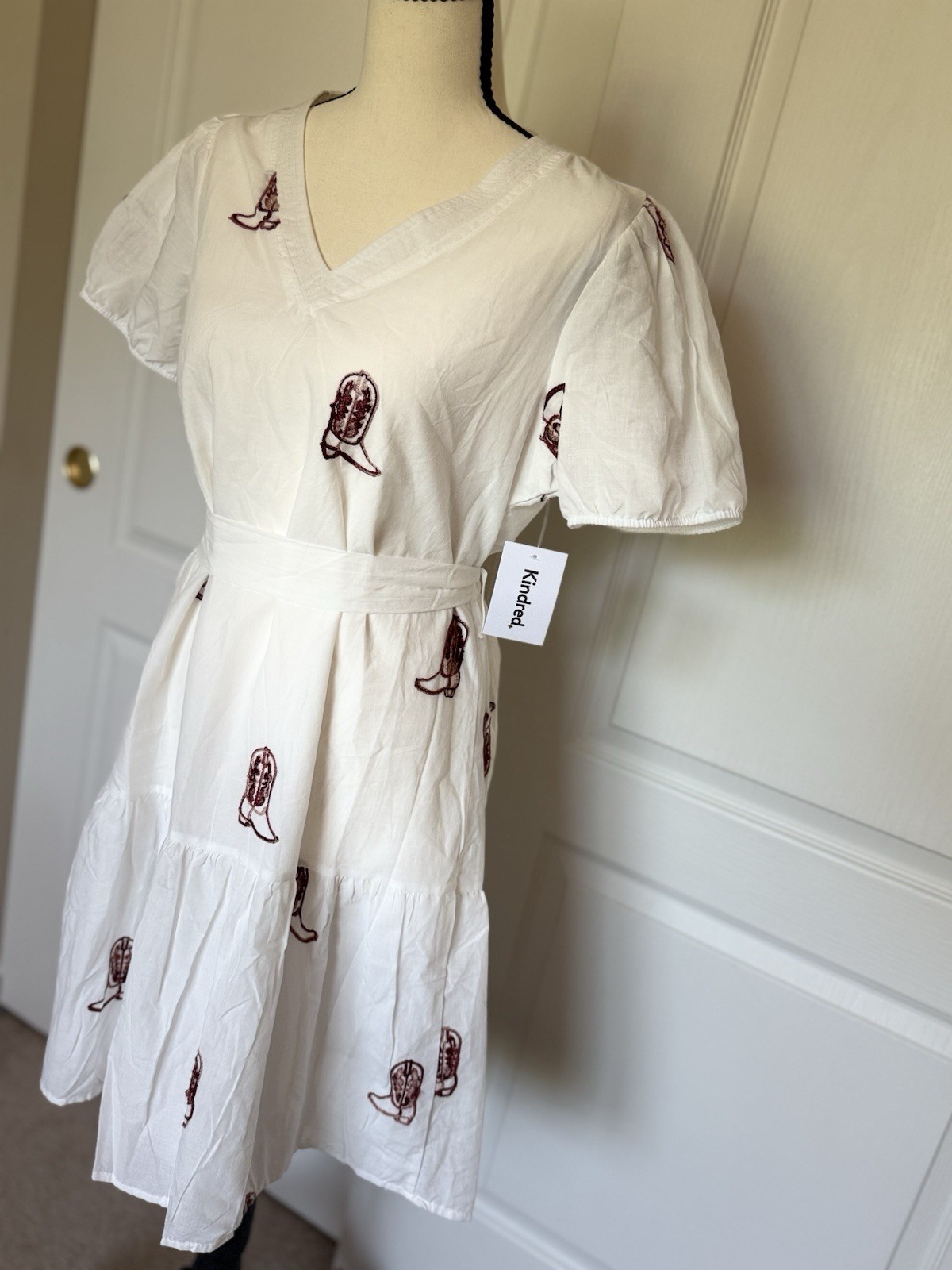 Kindred Dress White Cowboy Brown Boot Print Tie-Waist Western Babydoll M