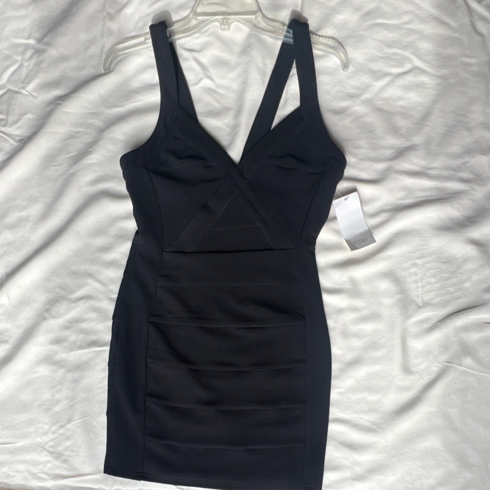 TOBI Black Bodycon V-Neck Sleeveless Short Dress Women’s Size M
