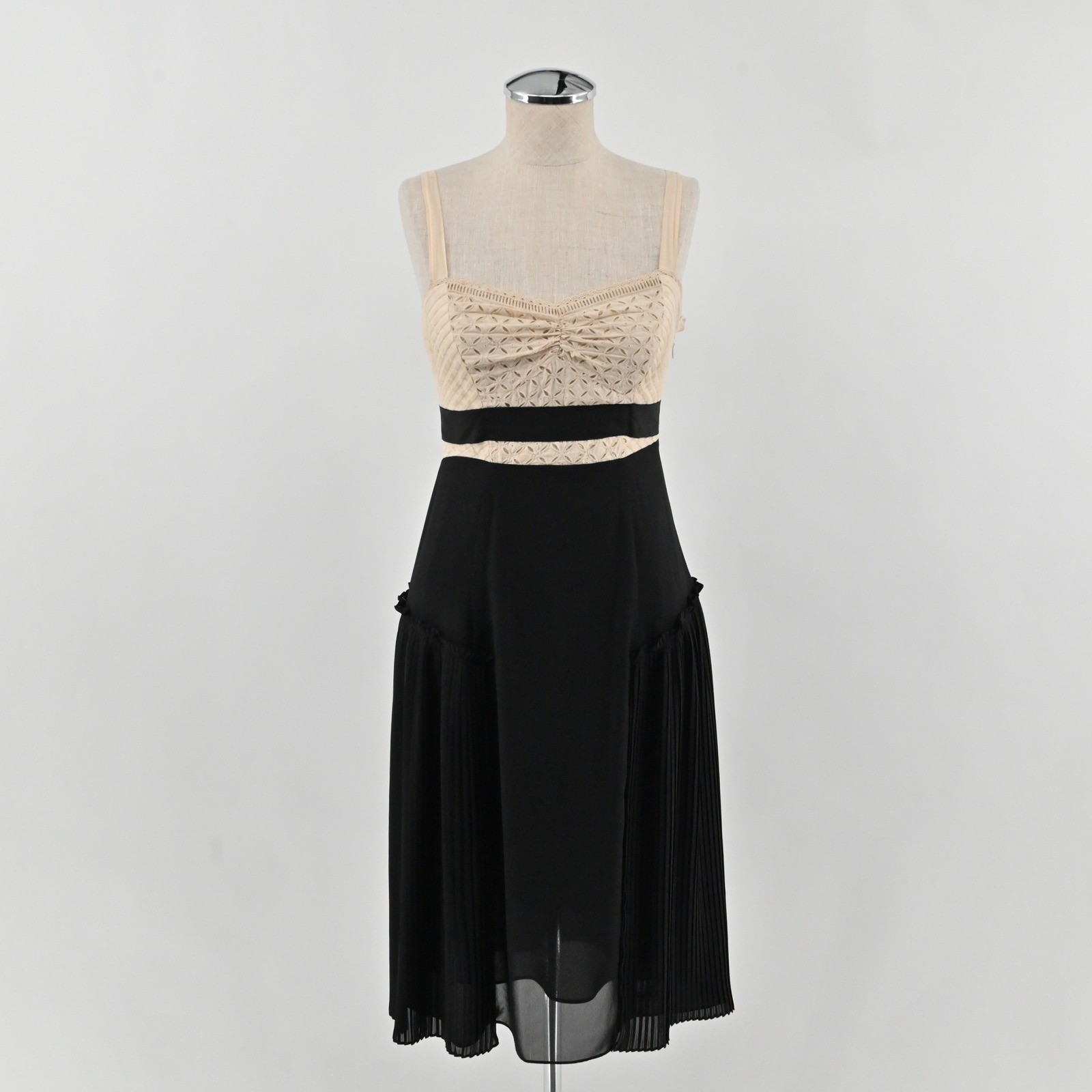 BCBGMAXAZRIA Eyelet Pleated Midi Dress Womens Size 0 Black Cream Cotton Cocktail