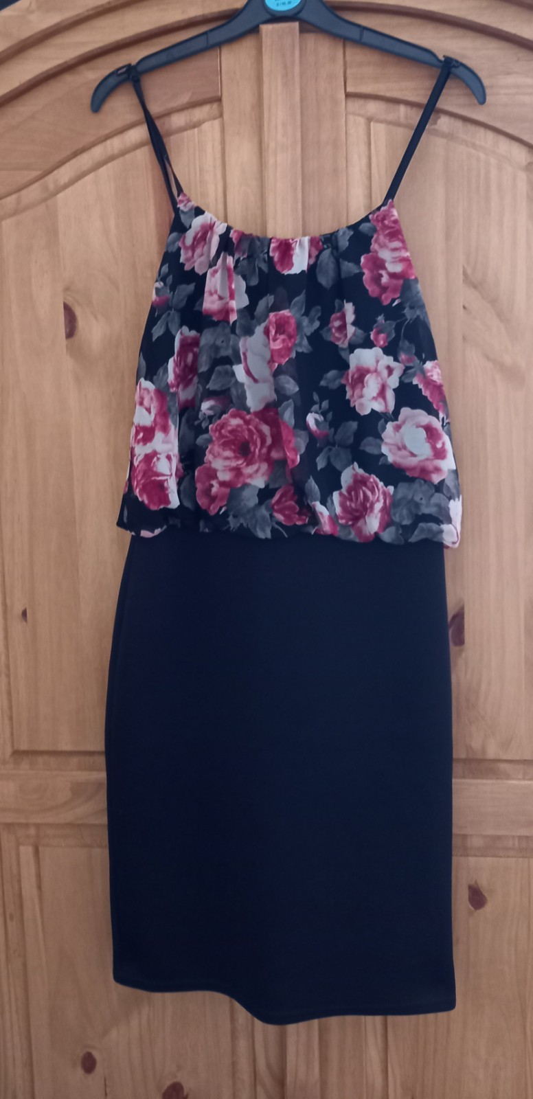 Izabel London Strappy Black & Floral Dress Size 12 Chiffon Top Black Skirt