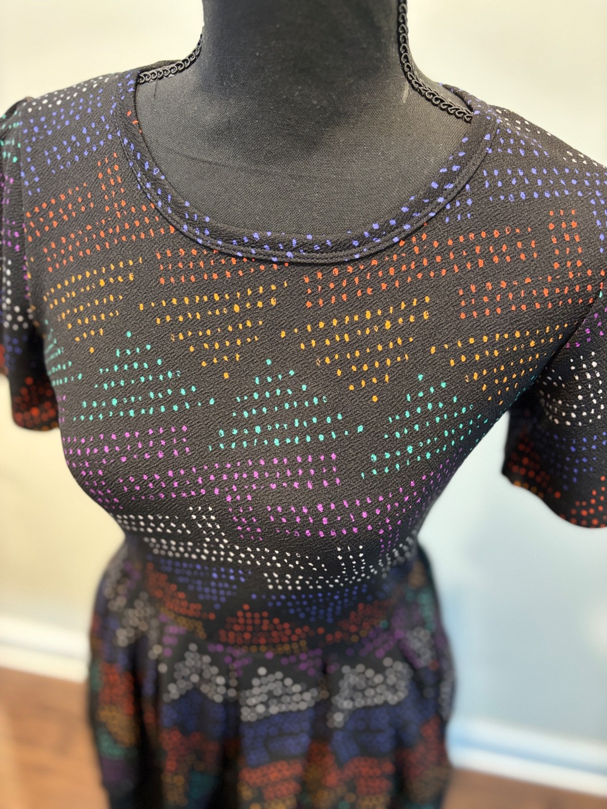 LuLaRoe Amelia Dress Small S Black Rainbow Dash Pleated Pockets Zip Polyester