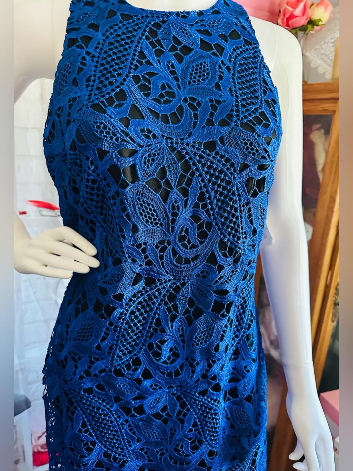 Alexia Admor Blue Guipure Lace Sheath Dress