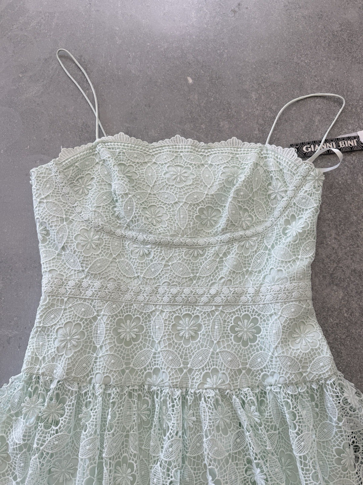 NWT Gianni Bini Jillian Mint Green Lace Overlay Dress Size 6 Spaghetti Strap