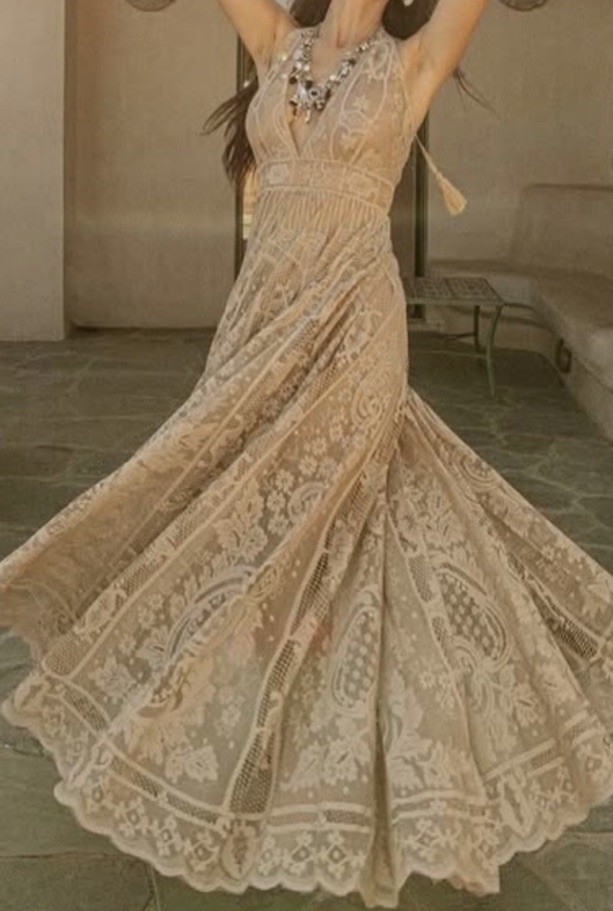 JUST LANDED ANTICA SARTORIA 2026 Stunning Nude Lace Halter Dress