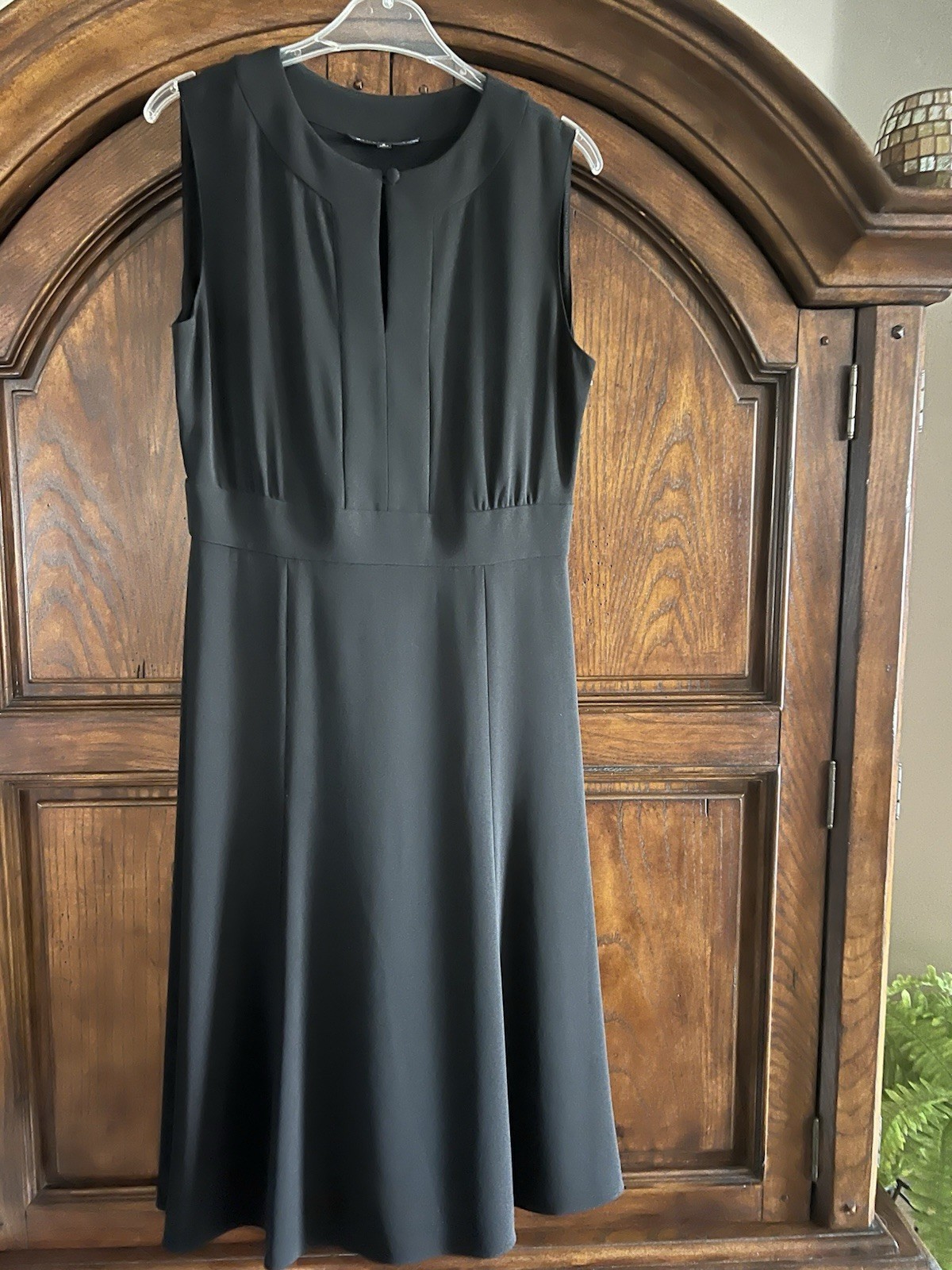Antonio Melani Black Sleeveless Fit & Flare Midi Dress Women’s Sz 6 Cocktail