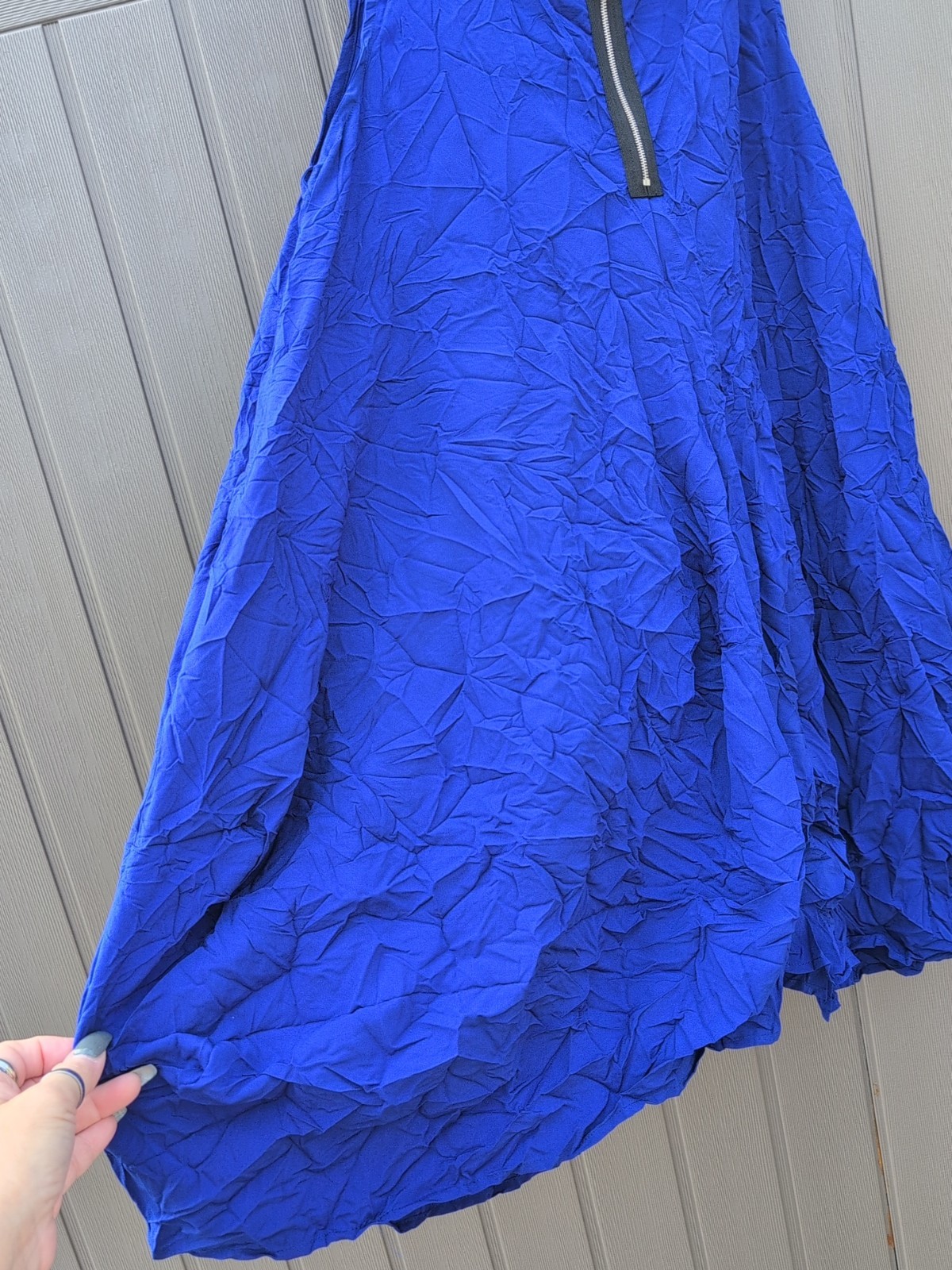 Evelyn & Arthur Blue Sleeveless Large Made To Look Dress