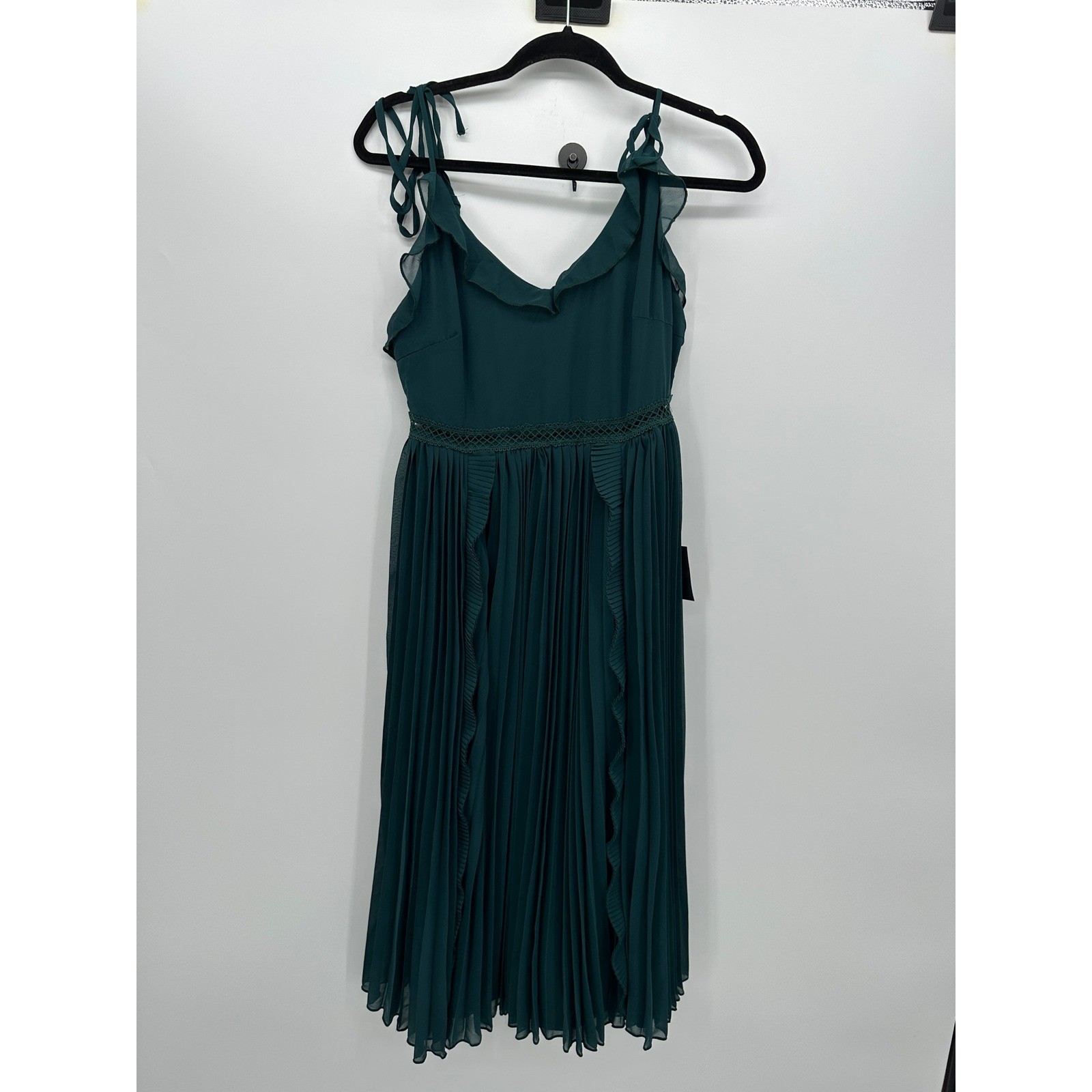 Lulus Forest Green Pleated Ruffle Midi Dress D1778 Tie Strap Womens Medium