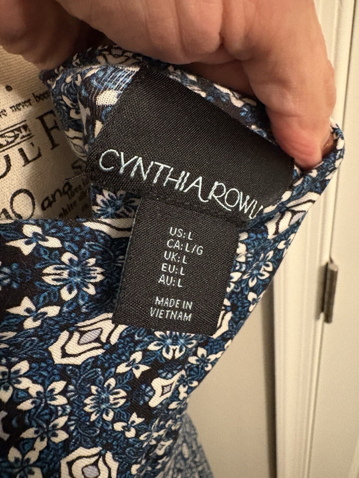 Cynthia Rowley Blue/White Floral V-Neck Sleeveless Knee Dress L