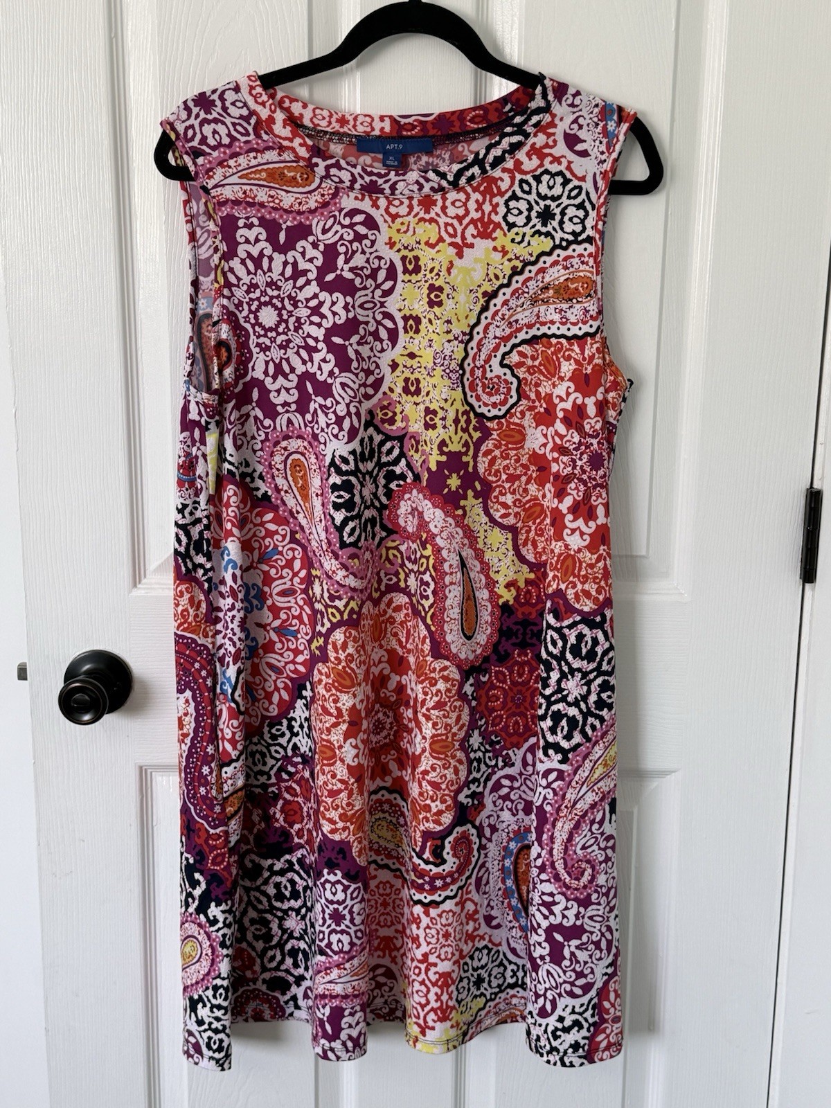 Apt. 9 Women’s XL Paisley Dress Round Neck Sleeveless Pockets Pullover