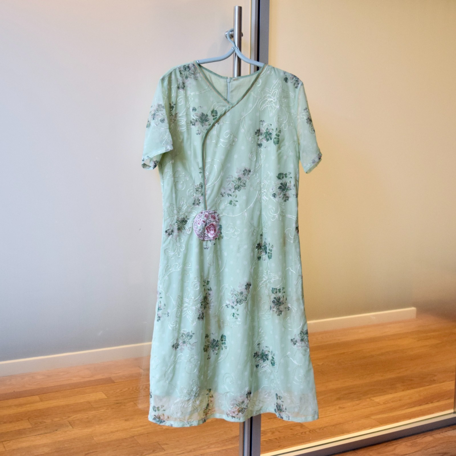 Green Mesh Flora V Neck Qipao – A Line Dress