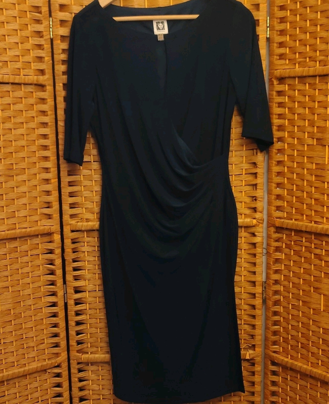 Anne Klein Women’s Black Solid V-Neck 3/4 Sleeve Ruched Stretch Knit Sheath 8