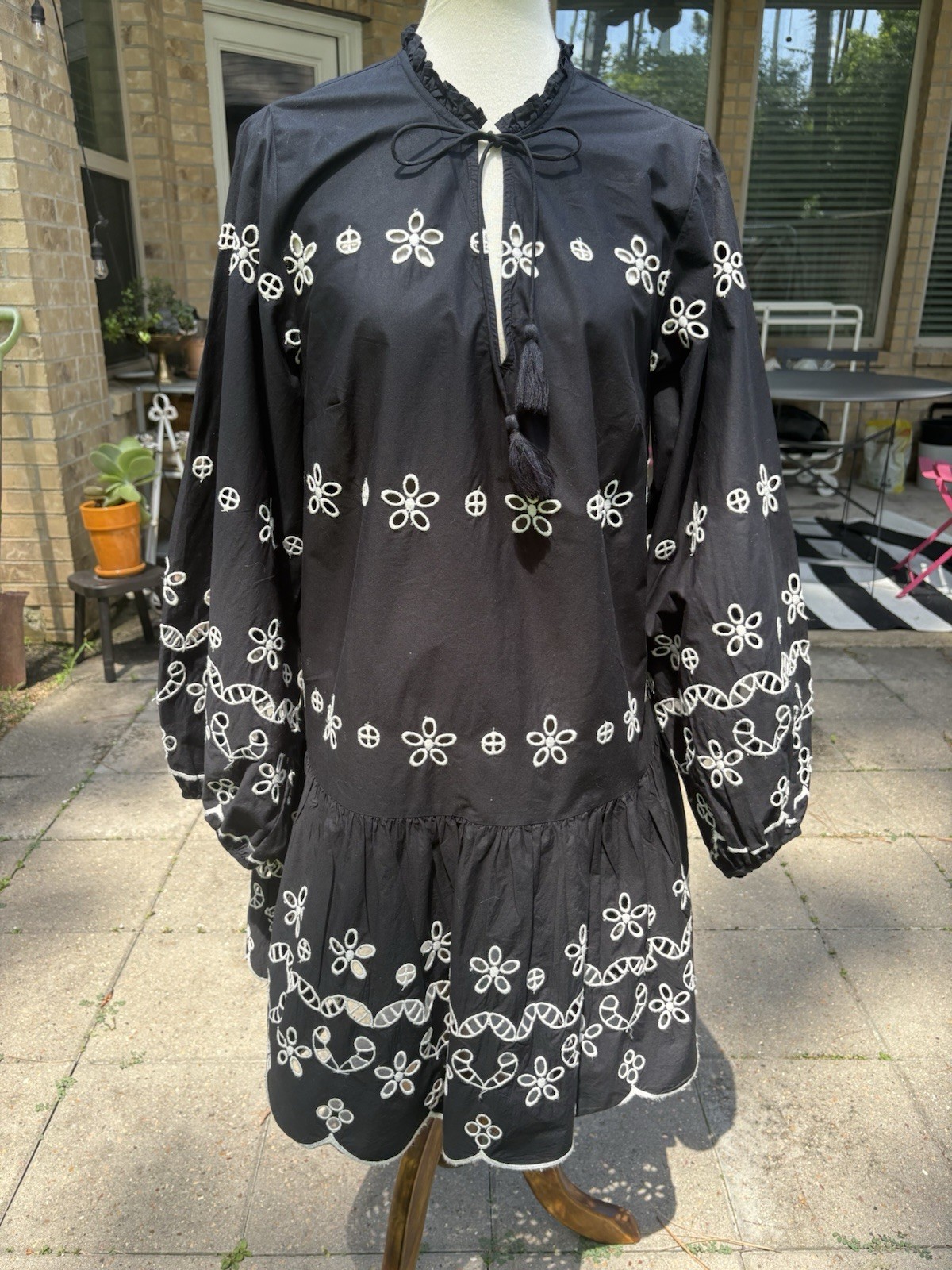 H&M Eyelet Embroidered Black Ruffle Mini Dress Size Medium