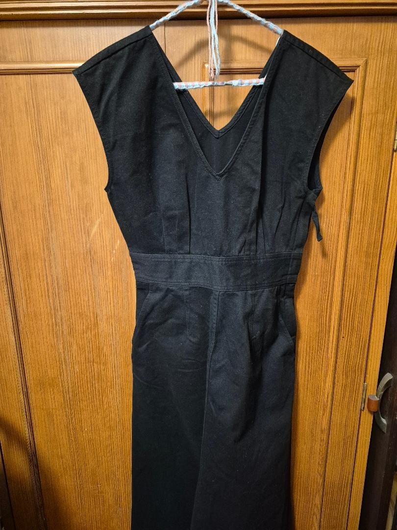 toast uk women’s v-neck dress black brushed sateen SIZE UK 6, US 2-4 NWT