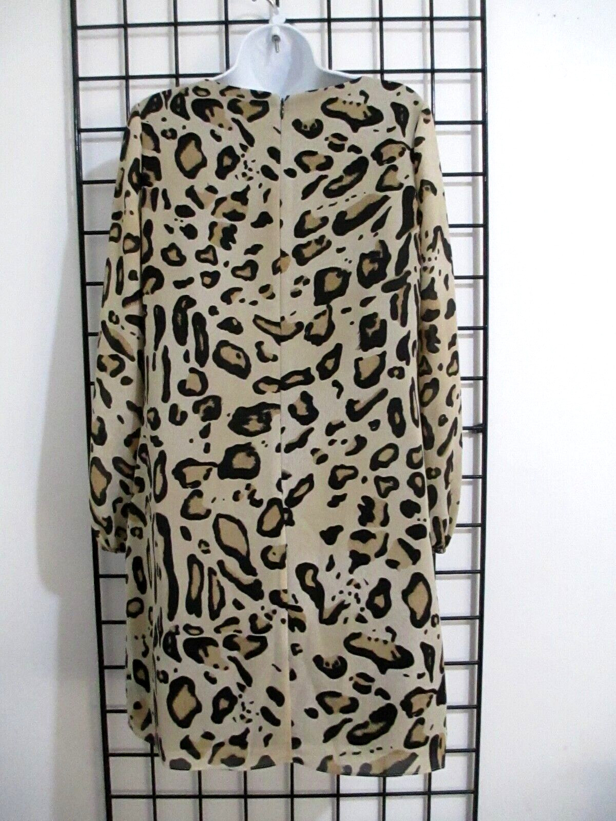 “NEW” BELLE BADGLEY MISCHKA 🌸 SIZE 10 / 38″ BUST==SHORT / SHIFT DRESS