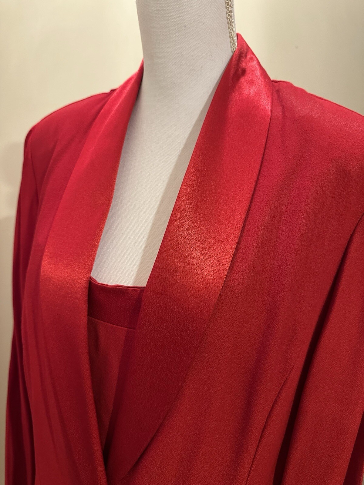 DANI MAX LOIS SNYDER RED 2 PC DRESS SET. SIZE 14. PREOWNED. EXCELLENT CONDITION.