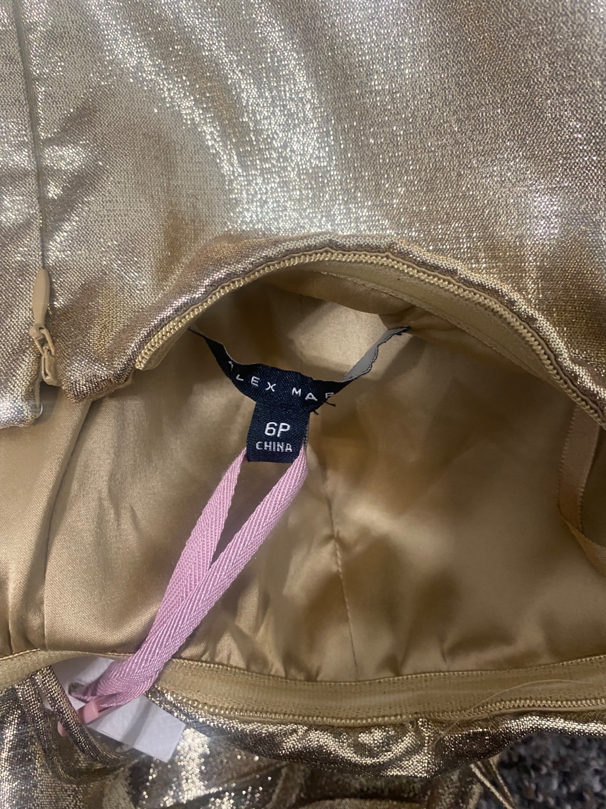 Beautiful! Alex Marie unique Halter Dress size 6p Gold New With Tags