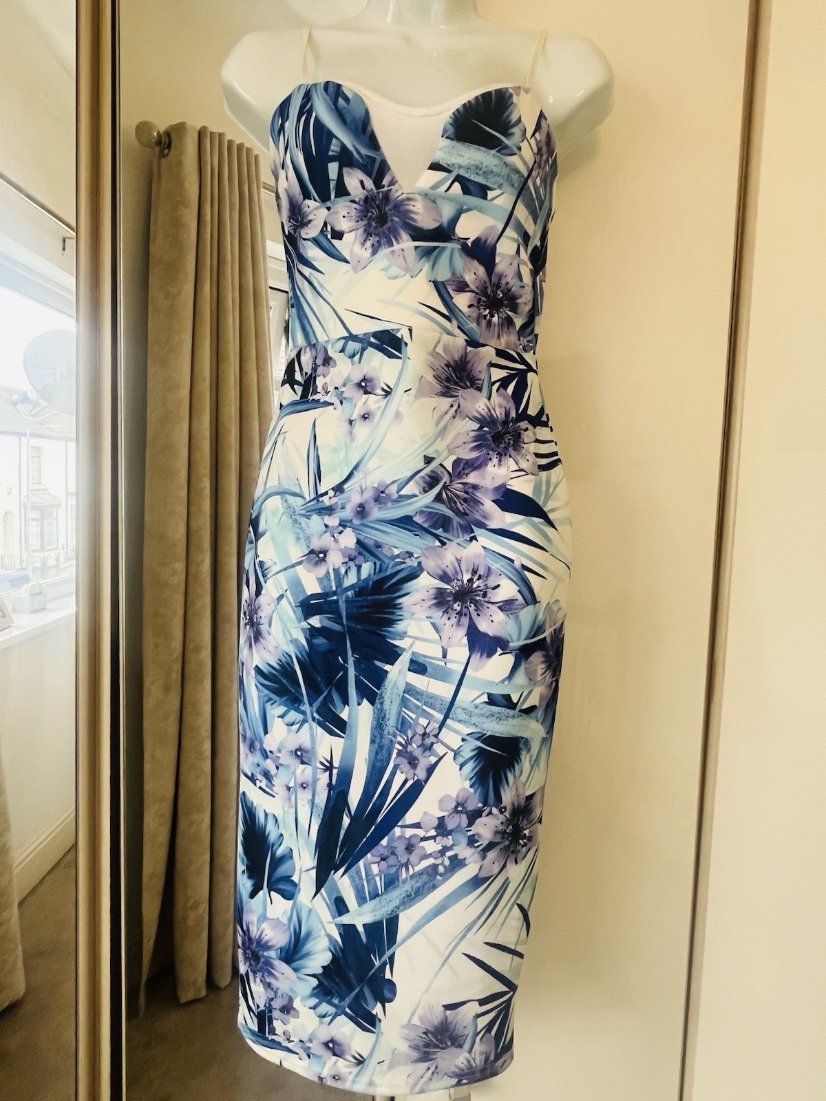 Blue tropical floral bodycon midi dress size 8 flattering summer y2k 00s