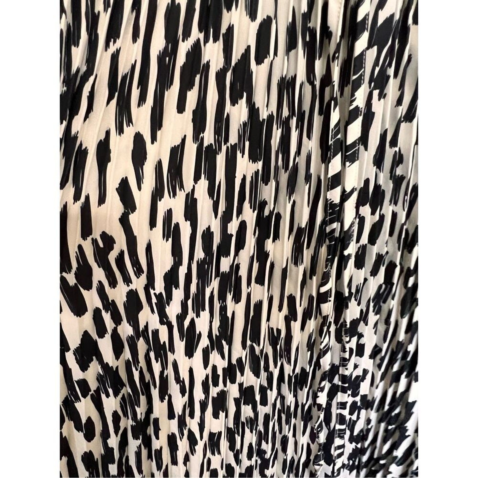 NWT Jade Melody tan black white pleated midi dress size medium