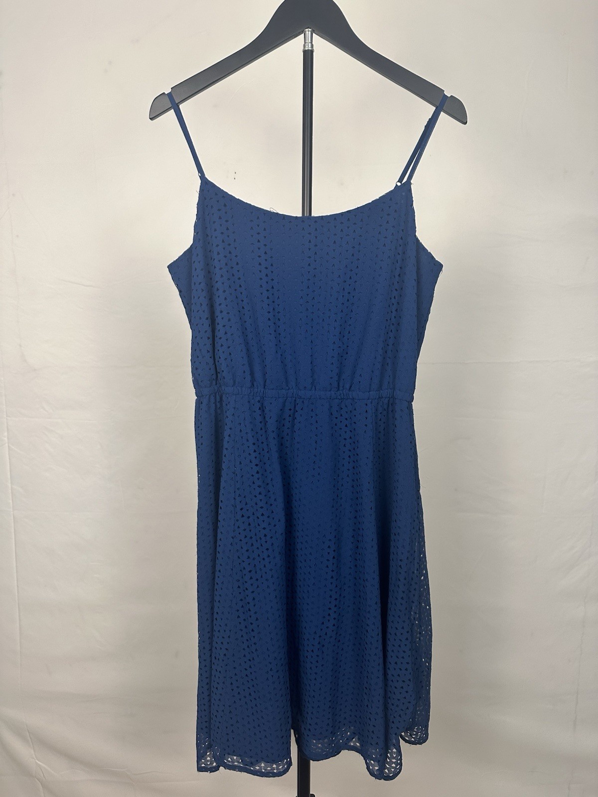 DKNY Blue Solid Chiffon Polyester A-Line Scoop Neck Lined Dress L