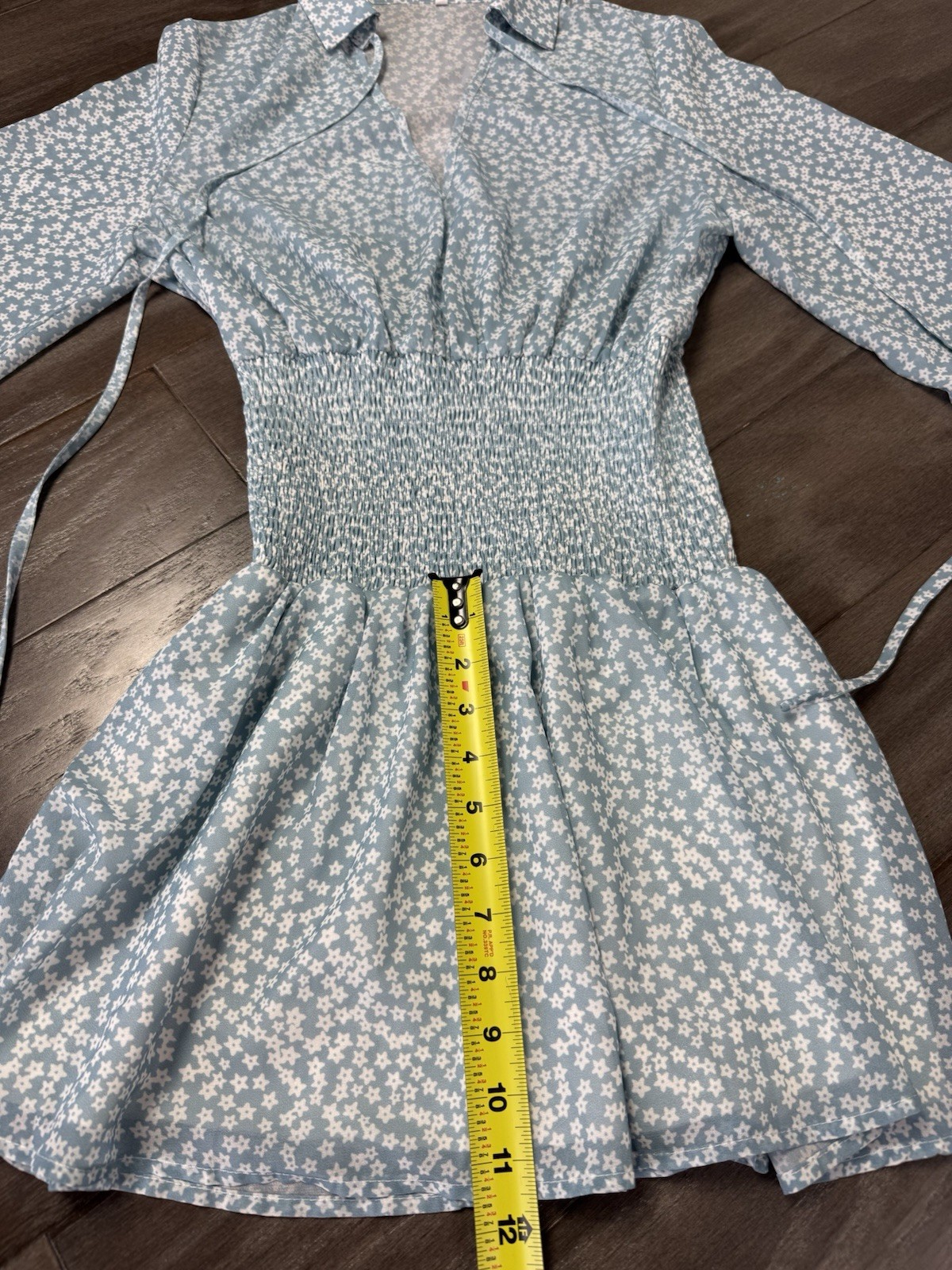 Women’s Blue Floral Long Sleeve V-Neck Mini Dress Size Large Smocked Waist