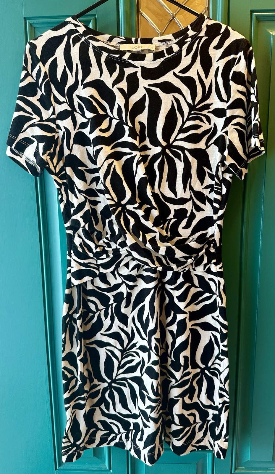 Loft Black White Tropical Palm Leaf Faux Wrap Dress Sz Medium Short Sleeve