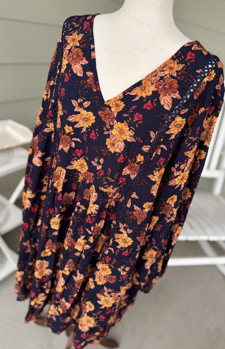 NWT Rusttydustty Dress Womens 1X Boho Long Sleeve Navy Floral V Neck Botique