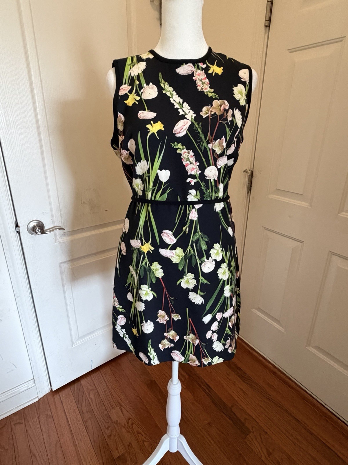 Victoria Beckham for Target Sleeveless English Floral Sheath Dress Size Small