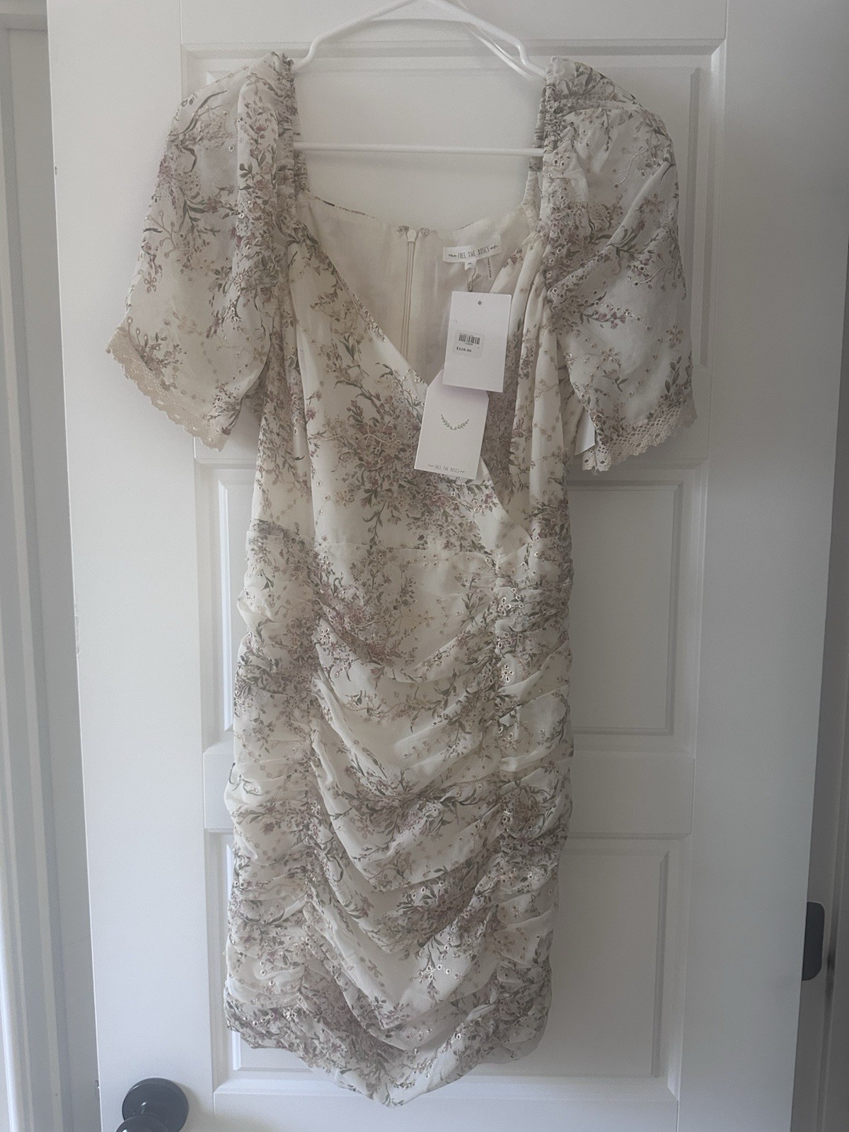 Free the Roses Women’s M Ivory Floral Lace Embroidered Ruched Mini Dress Zip