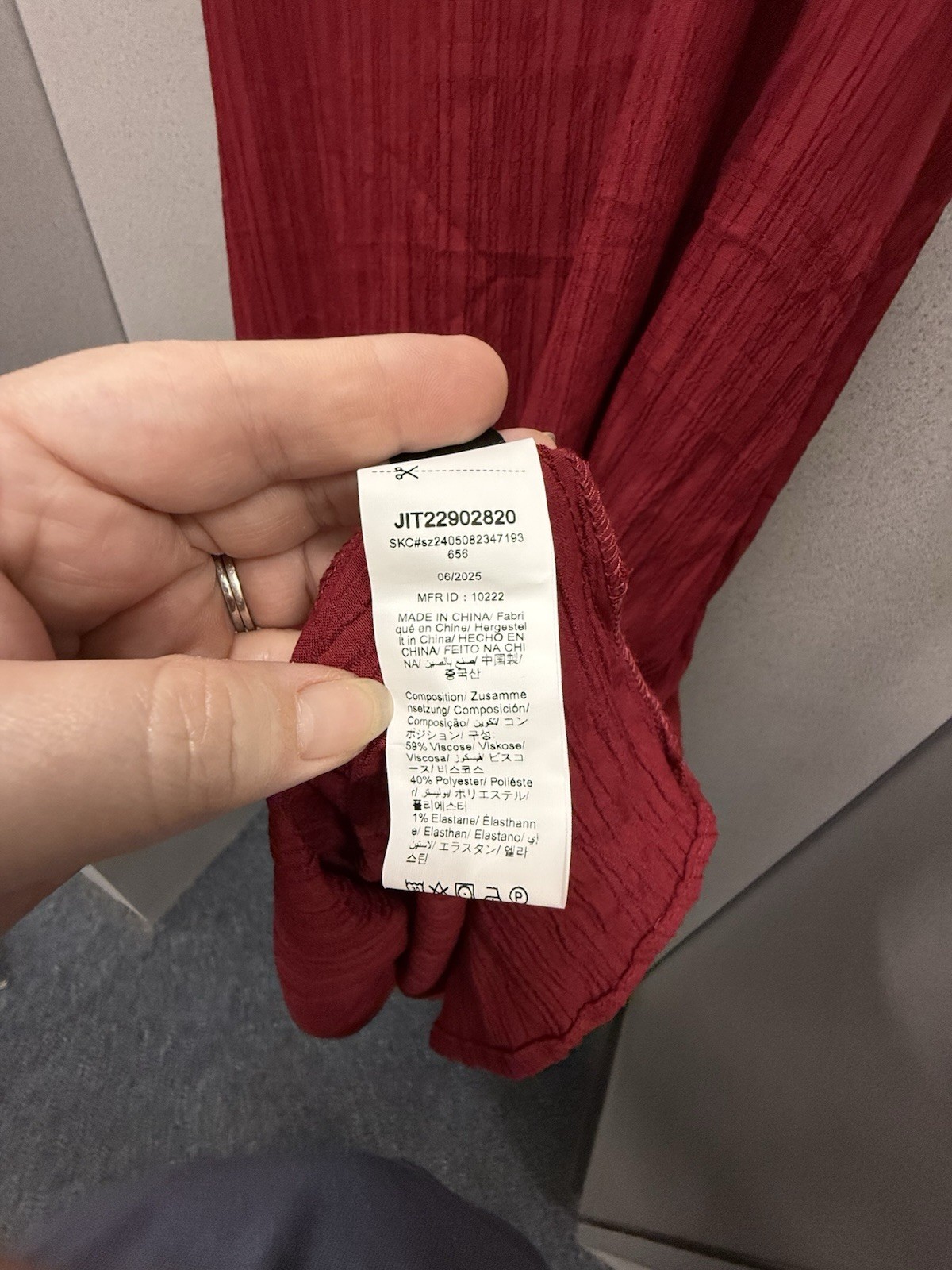 SHEIN Curve Red Solid Maxi Dress 2XL V-Neck Sleeveless Ring Detail