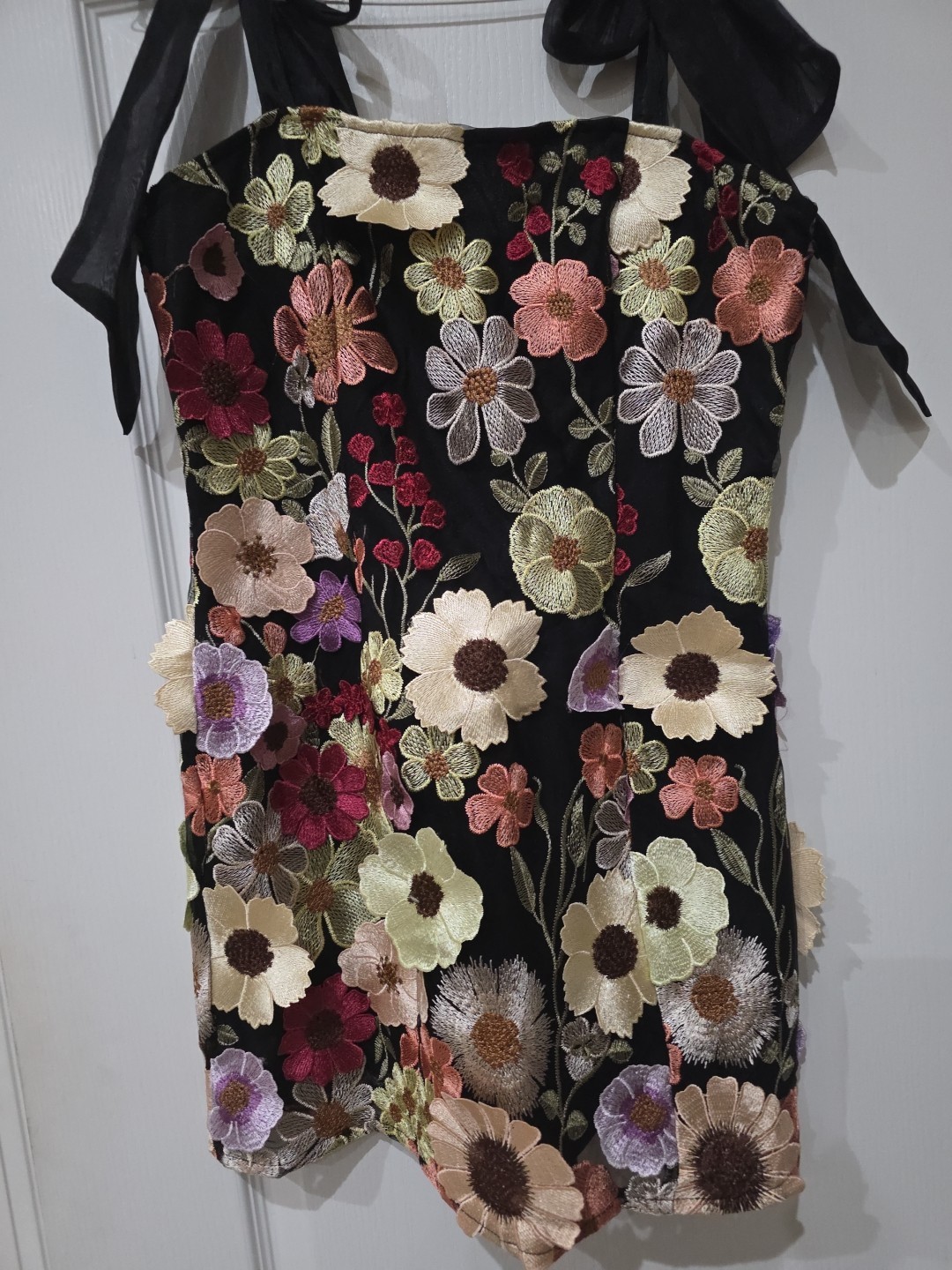 Lulus Black Dress 3D Color Floral Embroidery 25″ + Tie-Strap Mini L XL Lined Exc