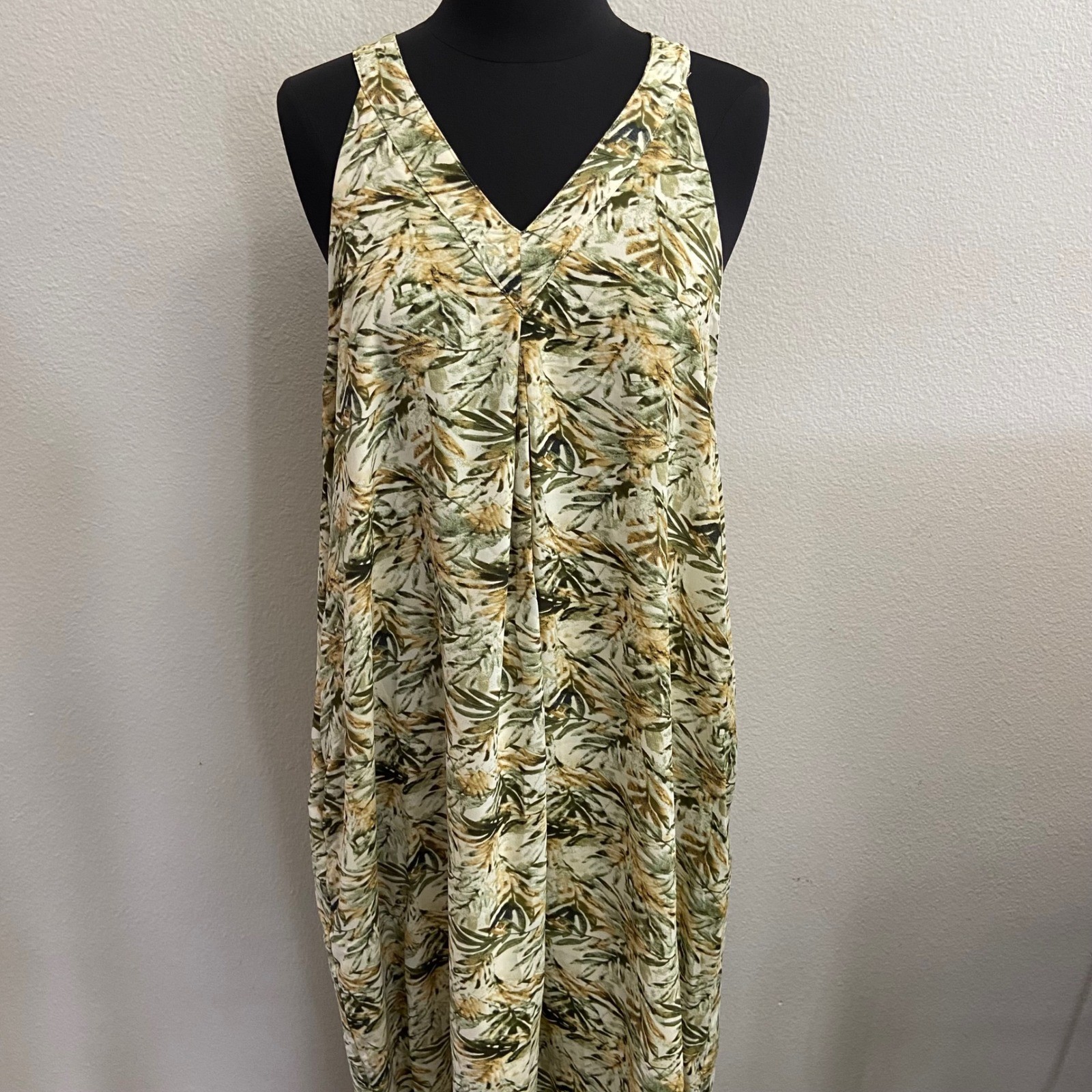 Entro Women S Green Tan Tropical Maxi Dress New Boho Sleeveless V-Neck Pocket