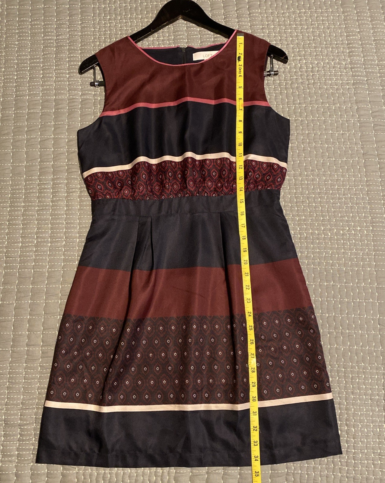 Ann Taylor Loft Sheath/Shift Sleeveless Dress 6 Petite Lined Geometric