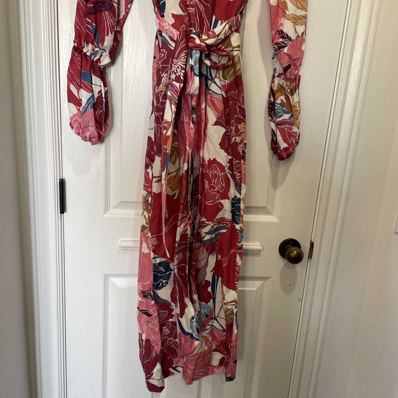 NWT Isla & White Simone Jump Suit Jumper in Fleurs Roses Size Large
