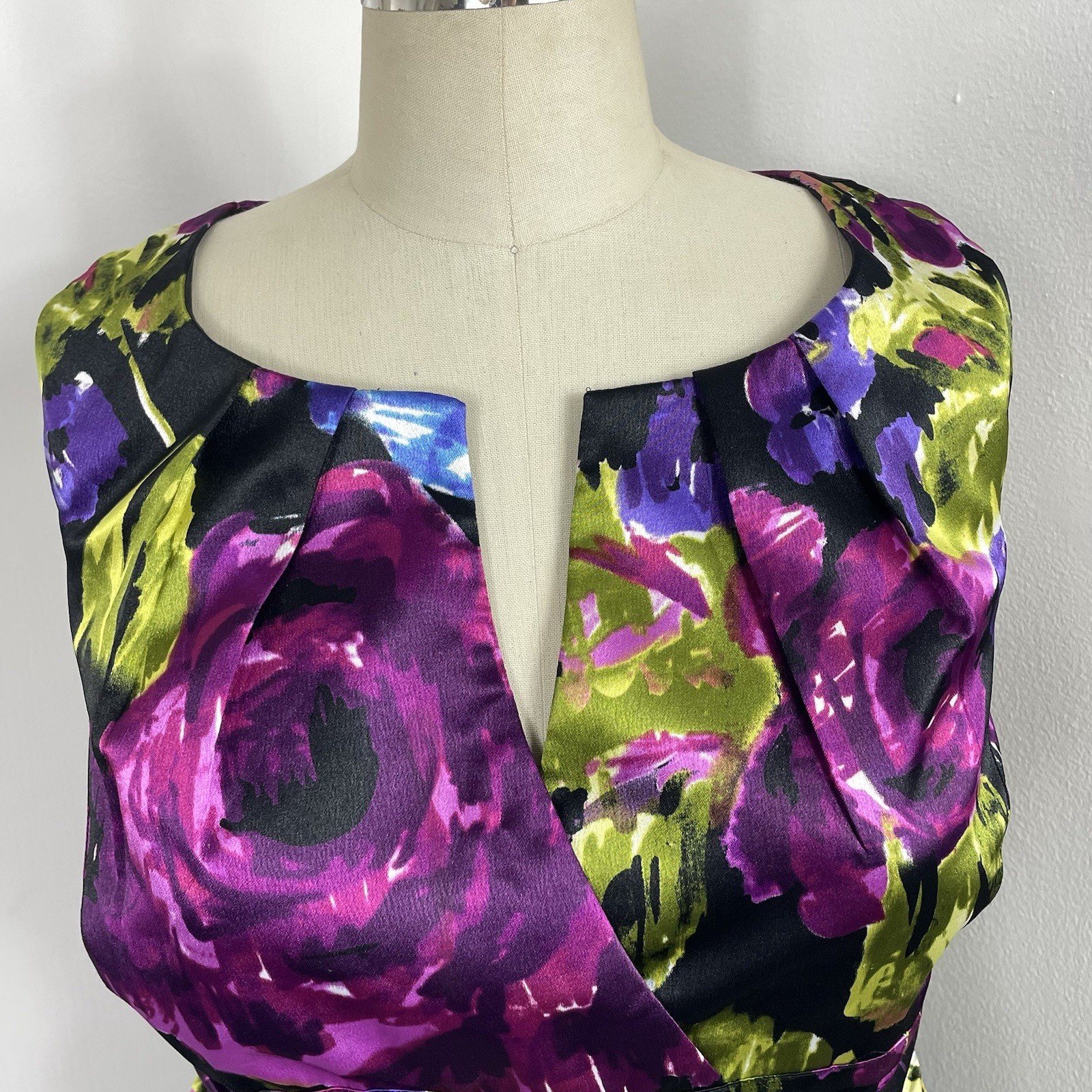 Adrianna Papell Plus Size 22 Multi Floral Dress Slight Stretch.