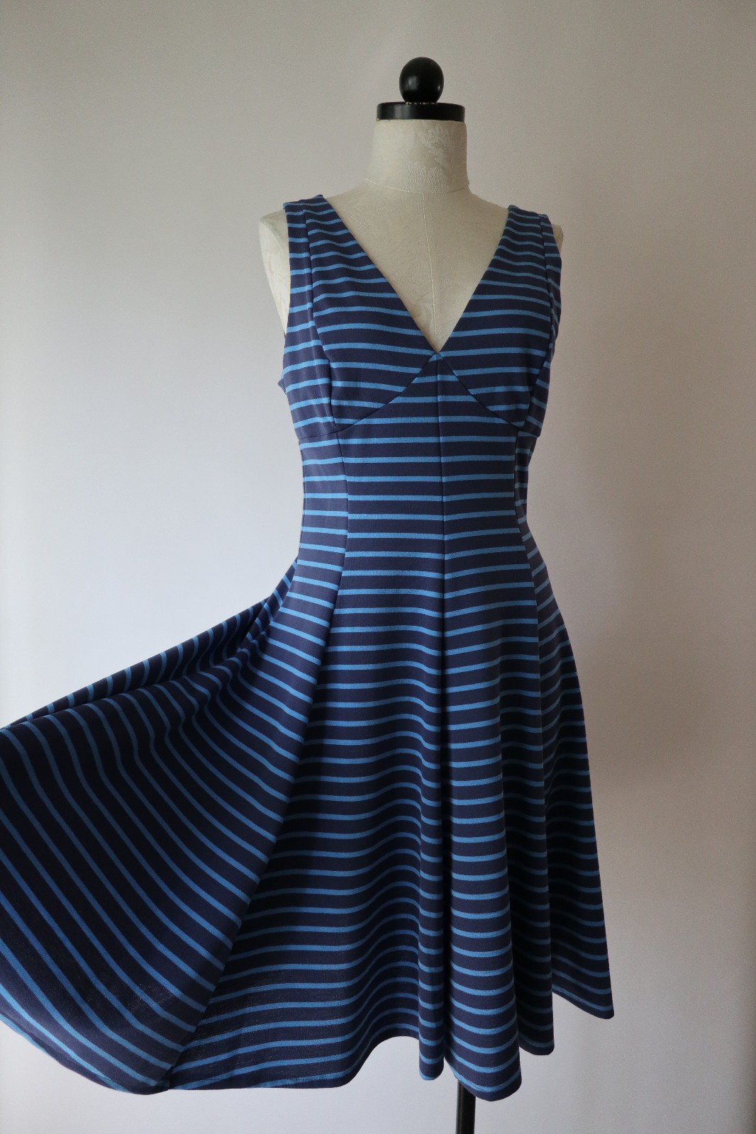 Peter Som Design Nation Blue Striped Stretchy Jersey Full Skirted Dress Women 10