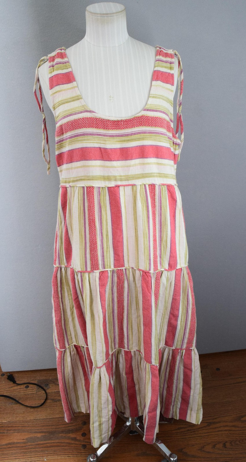 Faherty Lanai Tiered Dress Womens Medium Red Pink Green Striped Organic Cotton