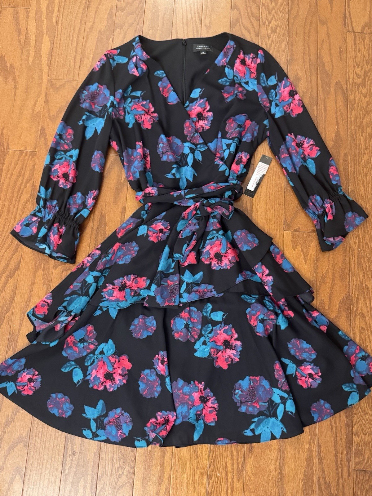 NWTs TAHARI Sz 12 Long Sleeve Floral Faux Ruffle Wrap Dress in Black Berry Bloom