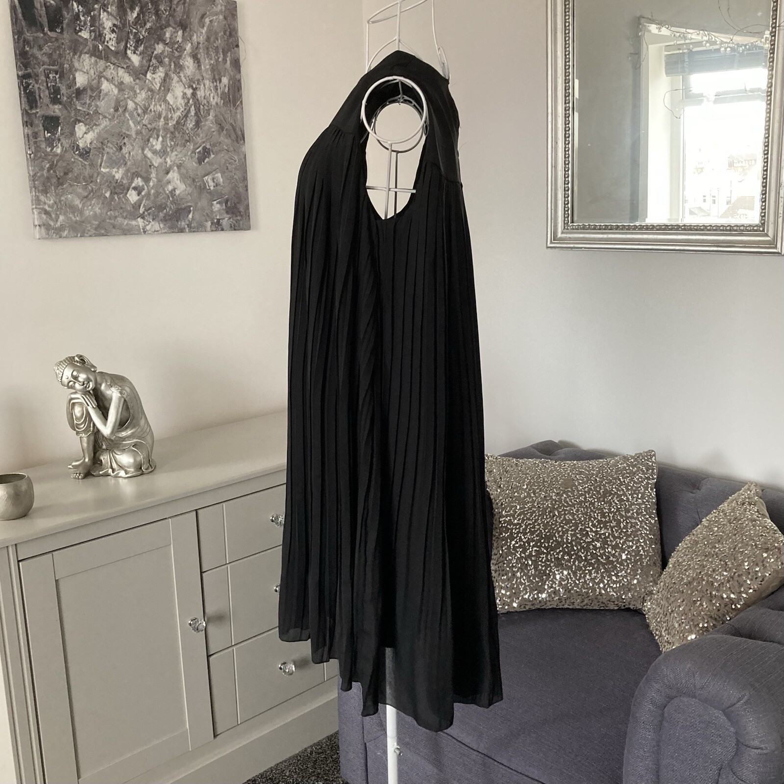 Black Chiffon Round Neck Sleeveless Button Fastening Pleated Swing Mini Dress 8