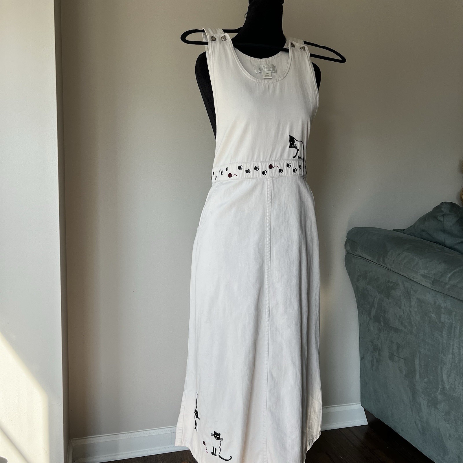 Black Cat Embroidered Cream Pullover Dress Cat Buttons Pockets One Of A Kind